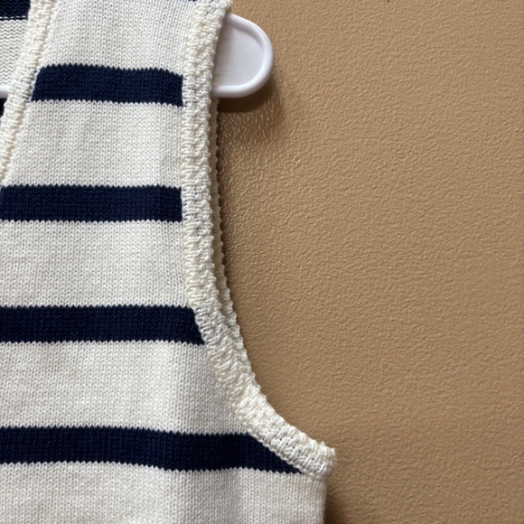 J. Crew Striped Button Down Sweater-Vest Blue/White Size M NWT - Picture 7 of 14